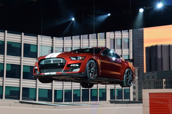 スープラ主査も気になる存在 マスタング シェルビーgt500は700馬力以上 ドライバーweb クルマ好きの 知りたい がここに