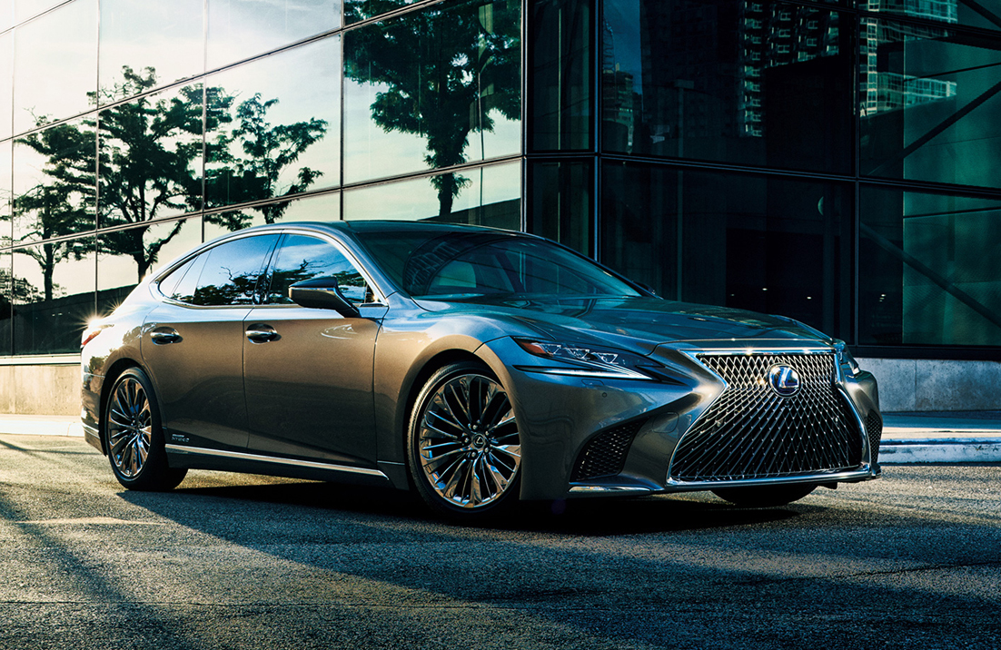 980万円〜の「新型LS」が超絶怒濤の好発進！ | ドライバーWeb｜クルマ好きの“知りたい”がここに