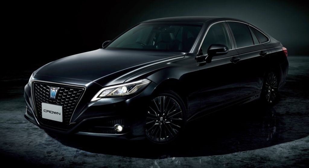 さらに快適＆上質仕立て！クラウン65周年を記念した特別仕様車を発売