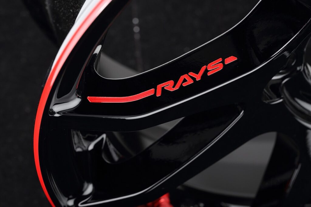 RAYS グラムライツ　57G ジムニー　2枚 RAYS】鍛え抜いた意匠と斬新なフィニッシュ｜JB64ジムニー／JB74