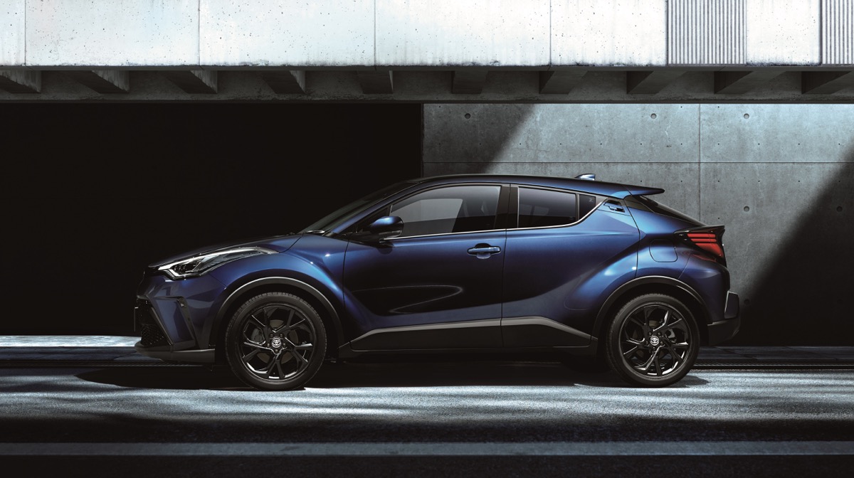 特別仕様車「G モードネロ セーフティプラス」(ネビュラブルーメタリック)