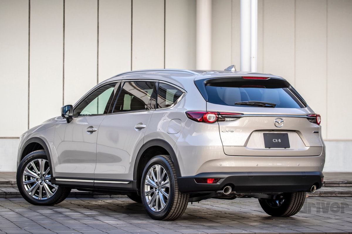 マツダの旗艦suv Cx 8 がさらなる高みへ 一部改良で内外装や走りの質感を向上 ドライバーweb クルマ好きの 知りたい がここに