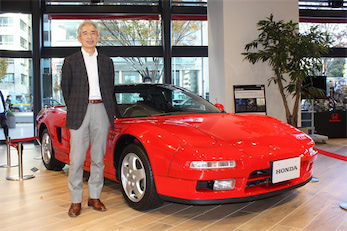 世に衝撃を与えた初代NSX。生誕30周年を期に開発責任者・上原 繁