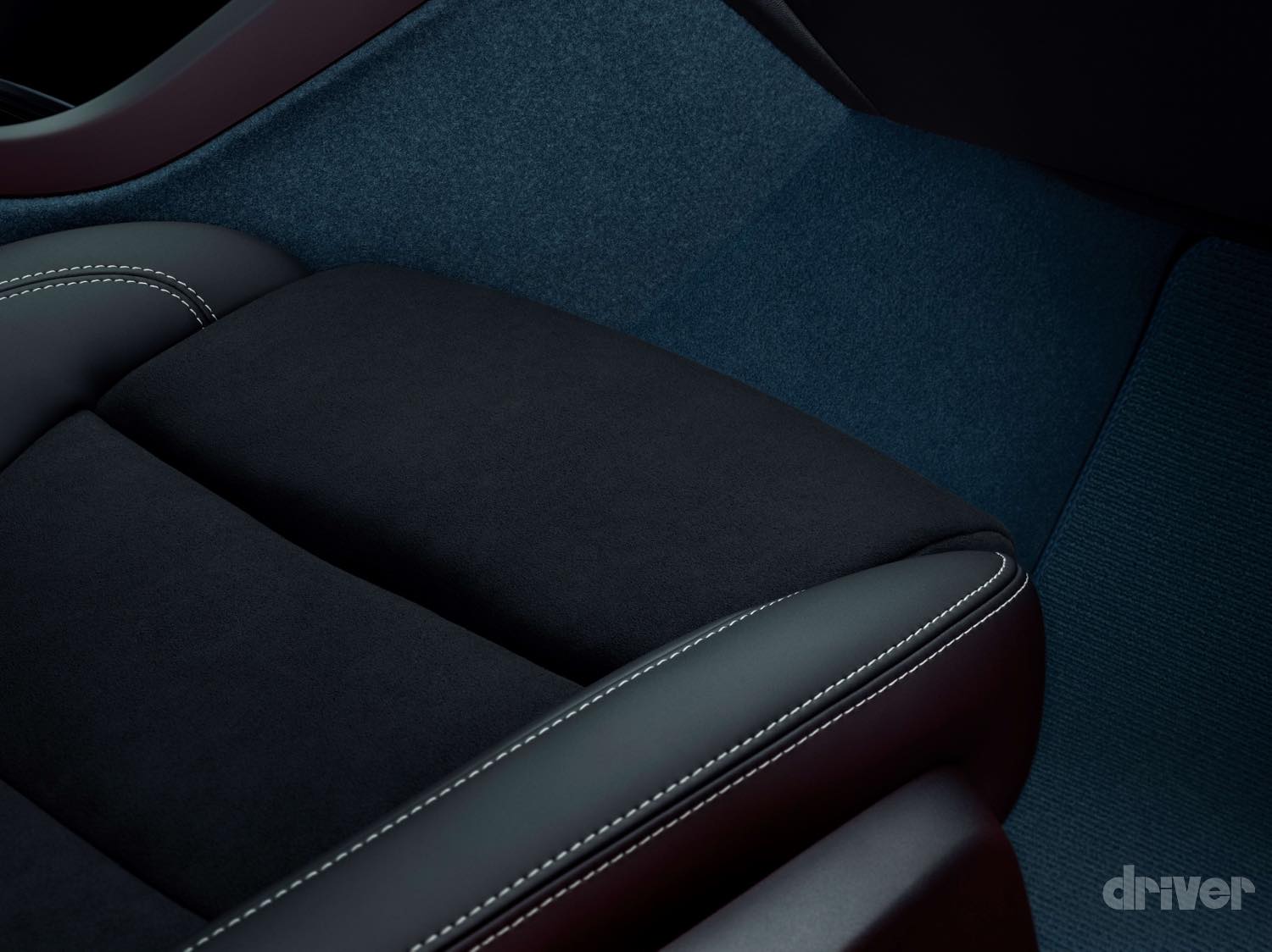 販売方法も斬新 ボルボが新型bev C40 リチャージ を初公開 これを皮切りにbev専用メーカーへ ドライバーweb クルマ 好きの 知りたい がここに