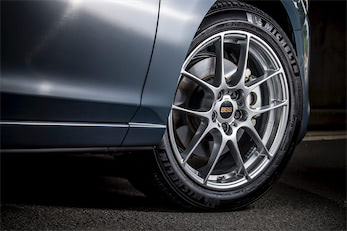 BBS × マツダ6が生み出す圧巻のハンドリング性能｜BBS アルミ鍛造1
