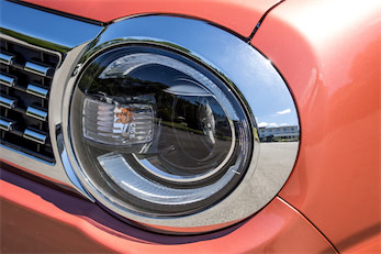 ワゴンRスマイル　LEDヘッドライト右 現行スズキ車で7台目の丸目ヘッドライト！ なぜ採用？ スズキ新型