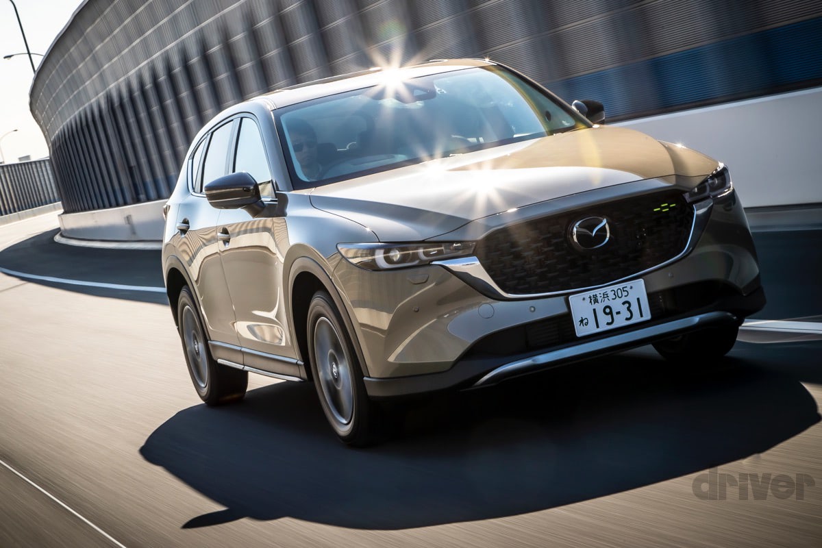 CX-5の走りはもはや完成形！大幅改良で雑味を払拭。四駆の新制御が
