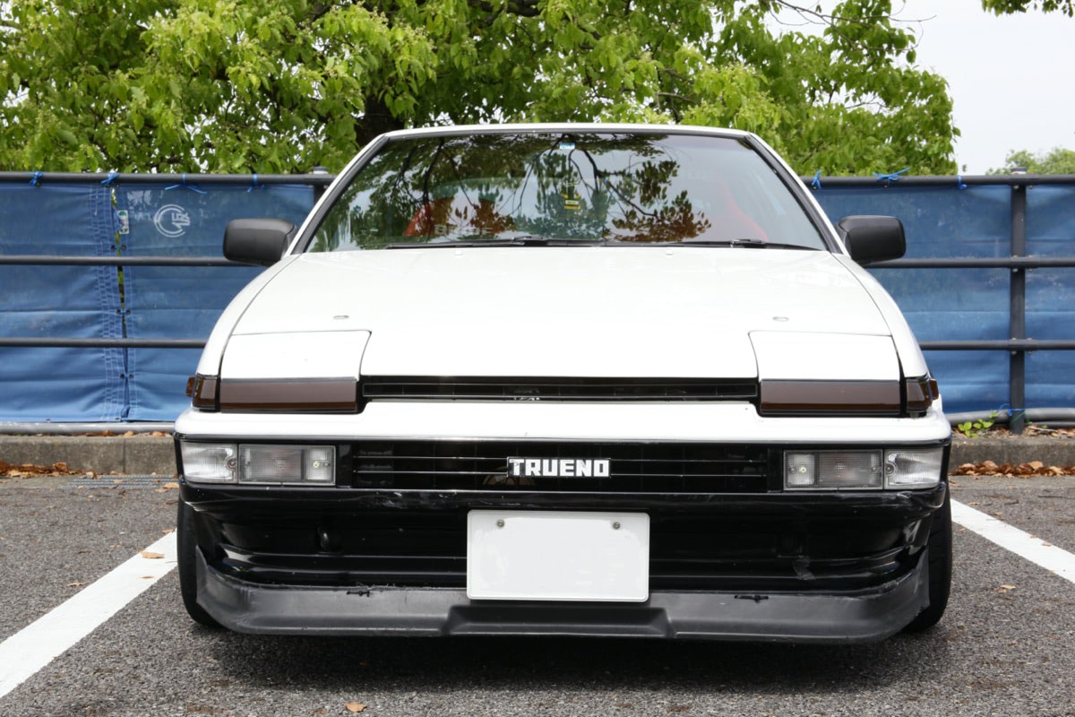 AE86トレノを自らイジり、「昭和の走り屋スタイル」を貫く27歳の愛車 