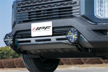 IPF、デリカD:5にフィットするIPFオフロードランプ専用「ランプステー