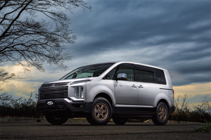 デリカD:5 カスタム】6スポークがオリジナリティを演出する｜MID NITRO