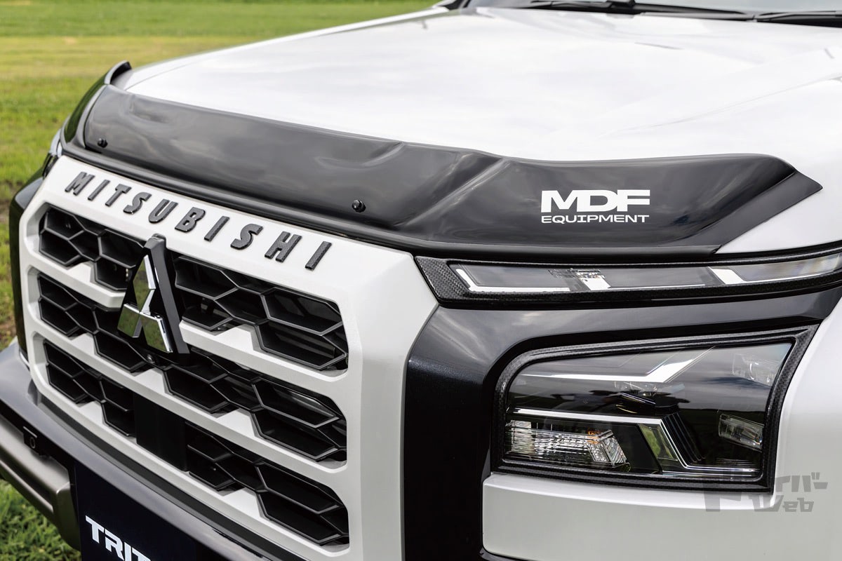 Mitsubishi 三菱自動車 新型トライトン 純正グリル 三菱 タイ三菱純正