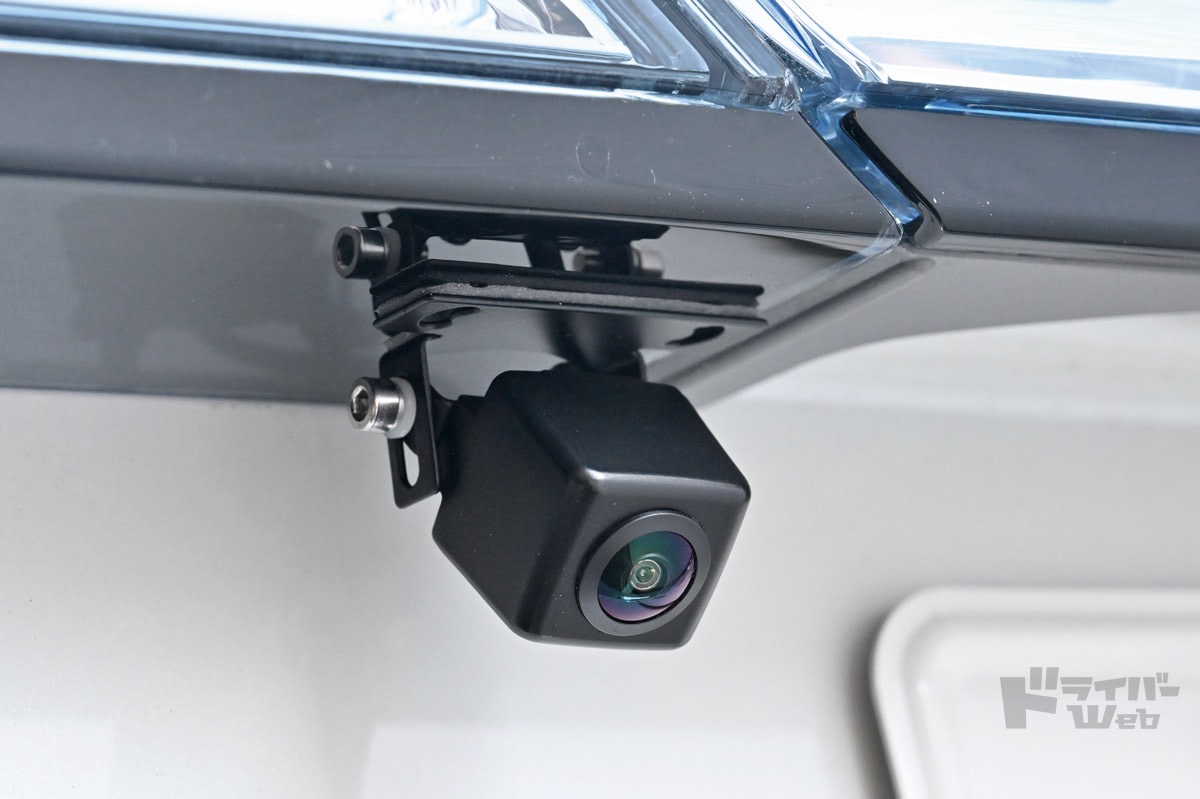 AHD対応の高精細7インチモニター＆AHDカメラで安全運転を