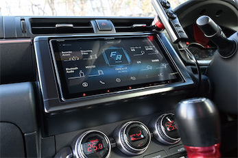 カーオーディオ YANKEE HORN GR86のリスニング環境が驚変！】魅惑のカロッツェリアサウンド｜CYBER