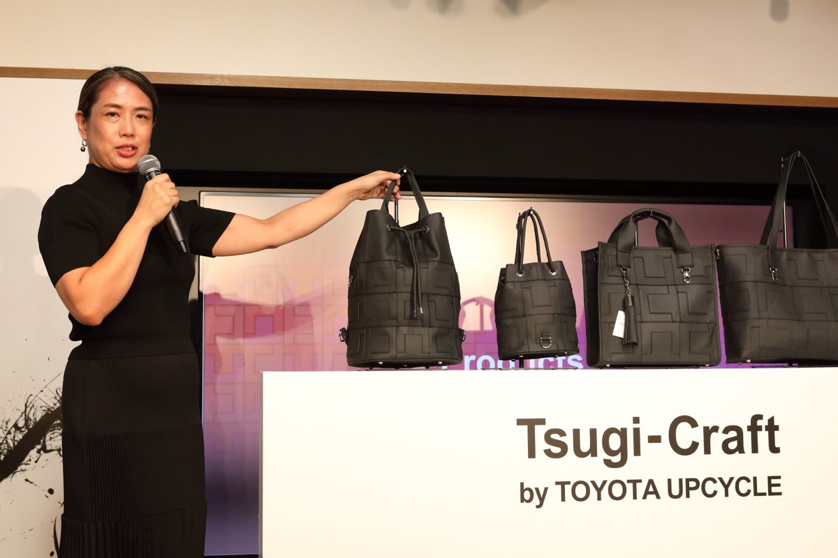 【値下げ！】TOYOTA UPCYCLE トートバッグ　新品未使用 楽天市場】TOYOTA UPCYCLE トートバッグ｜メンズ レディース 軽量 耐久