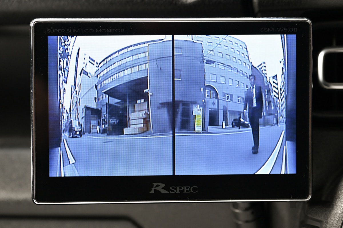 データシステム、ジムニーに死角を減らす新カメラ「ジムニー用マルチ