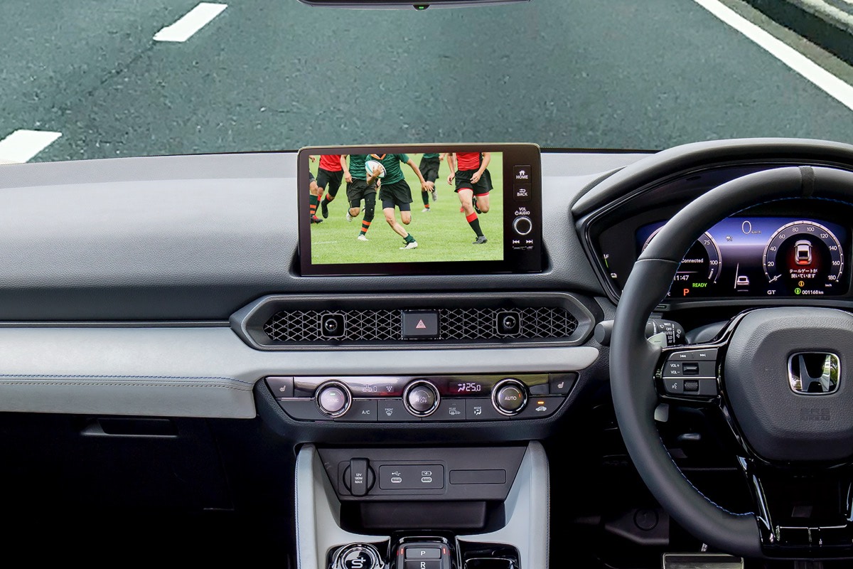 走行中のテレビ視聴を実現するTV-KITがニューモデルに対応拡大中