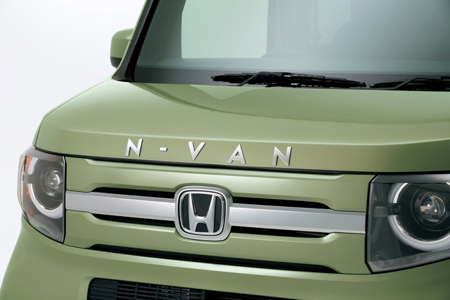 ホンダアクセス、「N-VAN」を使い倒すための便利なアイテムを